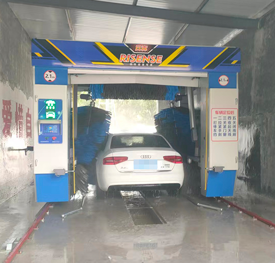 山西加油站安装日森龙门洗车机